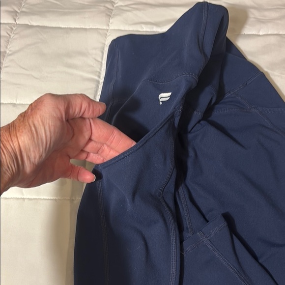 Fabletics Oasis Pureluxe
High-Waisted Pocket Navy Capri Leggings - Picture 9 of 12